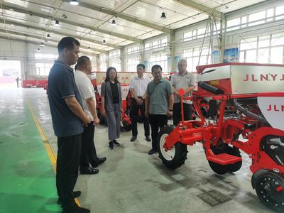 東北農(nóng)業(yè)大學(xué)副校長(zhǎng)陳慶山帶隊(duì)赴北安市開(kāi)展農(nóng)機(jī)裝備產(chǎn)學(xué)研調(diào)研